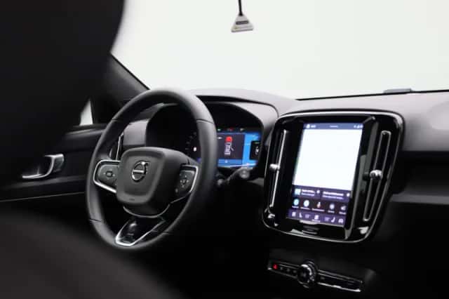 Volvo XC40 (2023) thumbnail 35