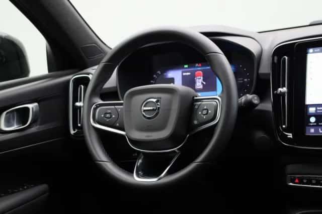 Volvo XC40 (2023) thumbnail 37