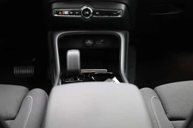 Volvo XC40 (2023) thumbnail 10