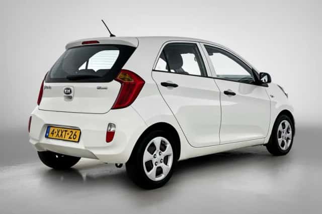 Kia Picanto (2014) thumbnail 4