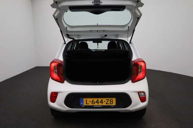 Kia Picanto (2021) thumbnail 11