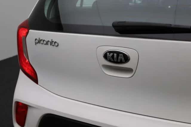 Kia Picanto (2021) thumbnail 30