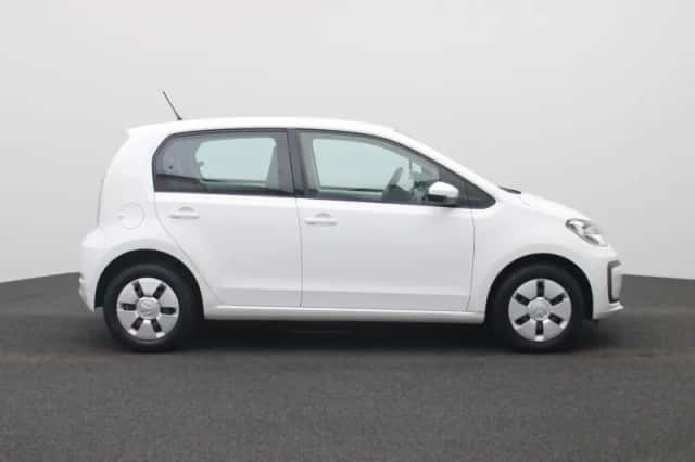 Volkswagen Up! (2021) thumbnail 6