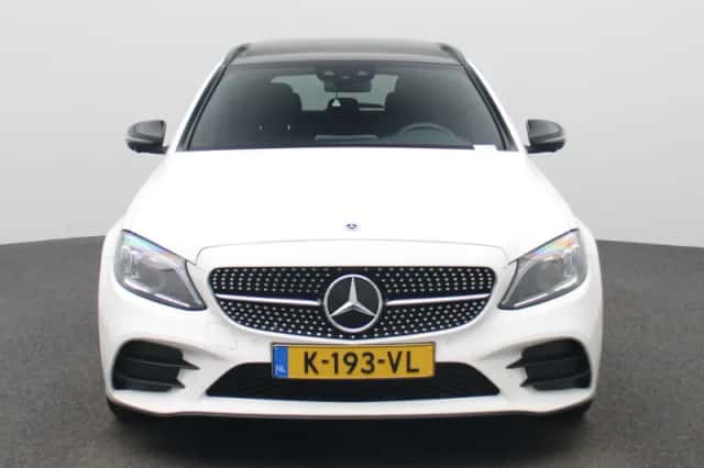 Mercedes-Benz C-Klasse (2021) thumbnail 3
