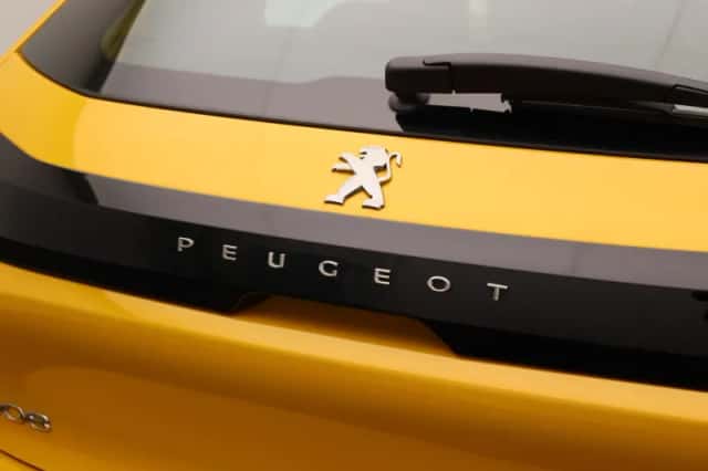 Peugeot 208 (2022) thumbnail 33