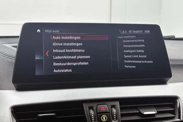 BMW X2 (2021) thumbnail 9