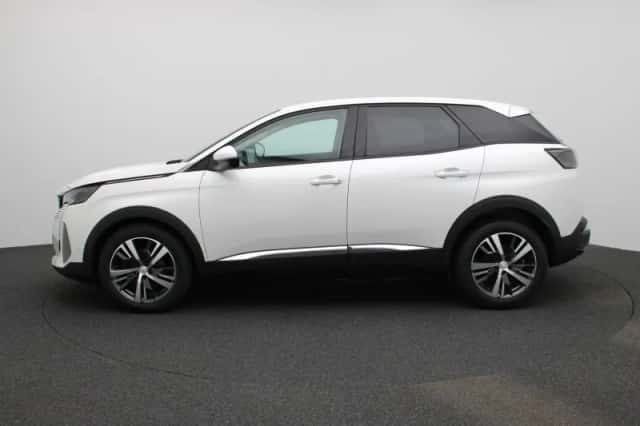 Peugeot 3008 (2021) thumbnail 4