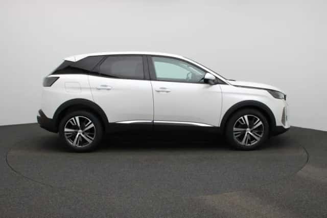 Peugeot 3008 (2021) thumbnail 6