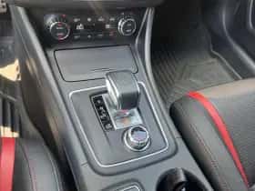 Mercedes-Benz GLA thumbnail 14