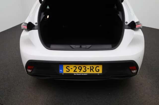 Peugeot 308 (2023) thumbnail 11