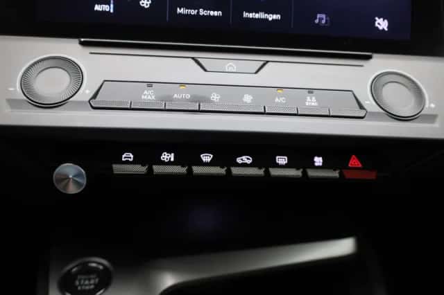 Peugeot 308 (2023) thumbnail 20