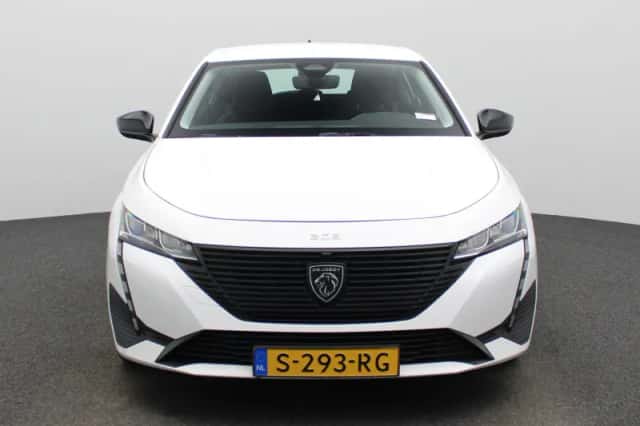 Peugeot 308 (2023) thumbnail 3