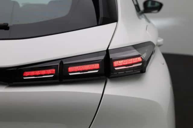 Peugeot 308 (2023) thumbnail 34