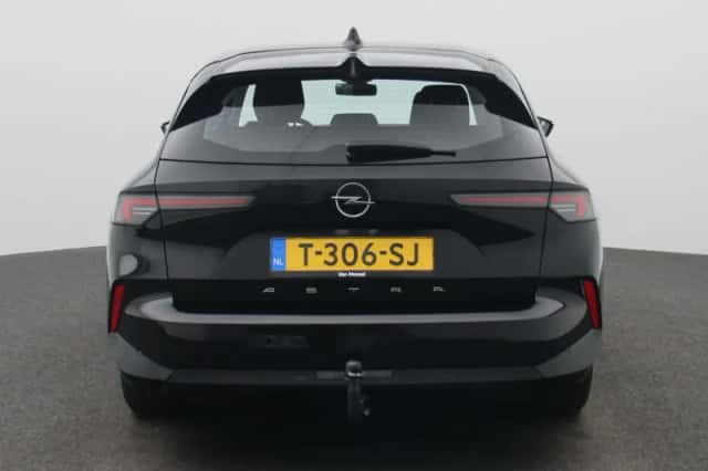 Opel Astra (2023) thumbnail 5