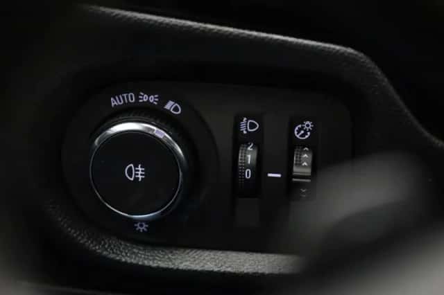 Opel Corsa (2022) thumbnail 24