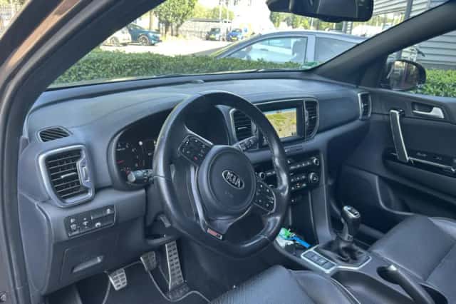 Kia Sportage (2016) thumbnail 6