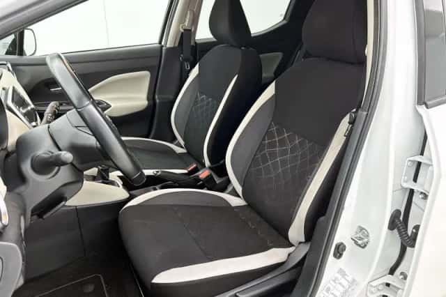 Nissan Micra (2019) thumbnail 32