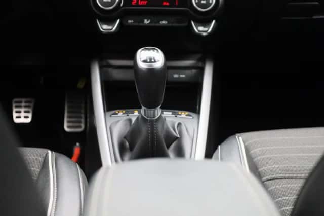 Kia Stonic (2022) thumbnail 10
