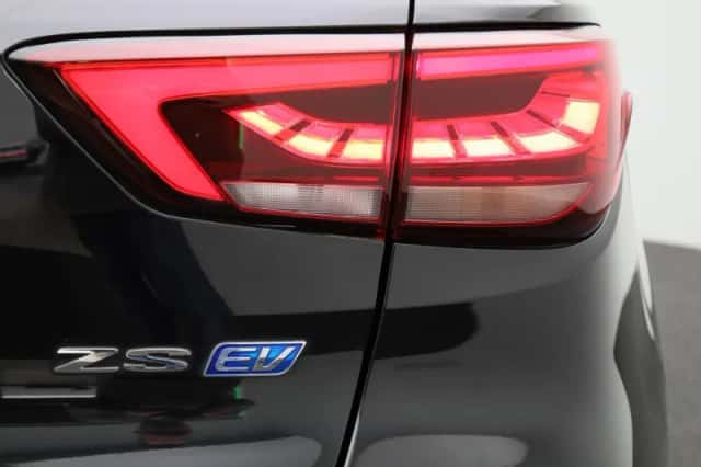 MG ZS EV (2023) thumbnail 41