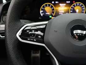 Volkswagen Golf thumbnail 22