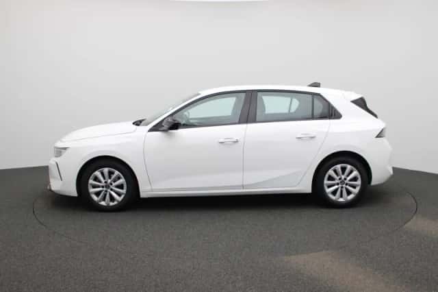 Opel Astra (2023) thumbnail 4
