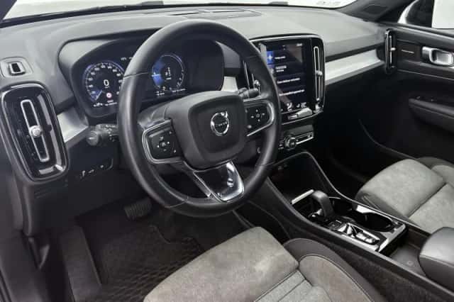 Volvo XC40 (2023) thumbnail 29