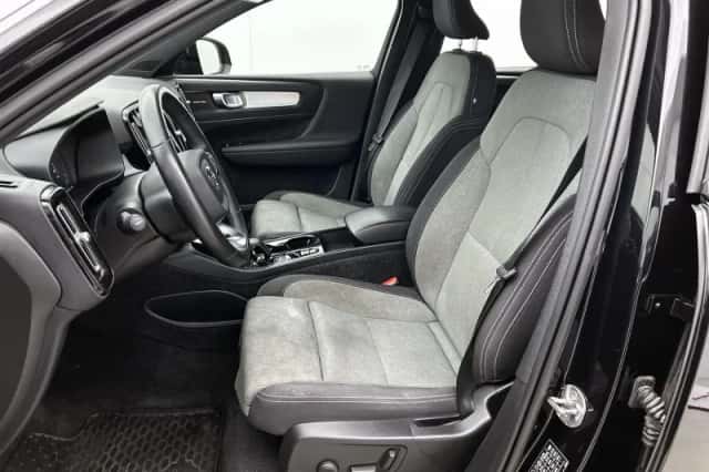 Volvo XC40 (2023) thumbnail 51