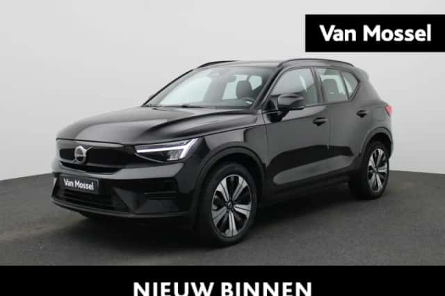 Volvo XC40 (2023) thumbnail 1