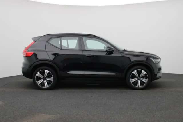 Volvo XC40 (2023) thumbnail 6
