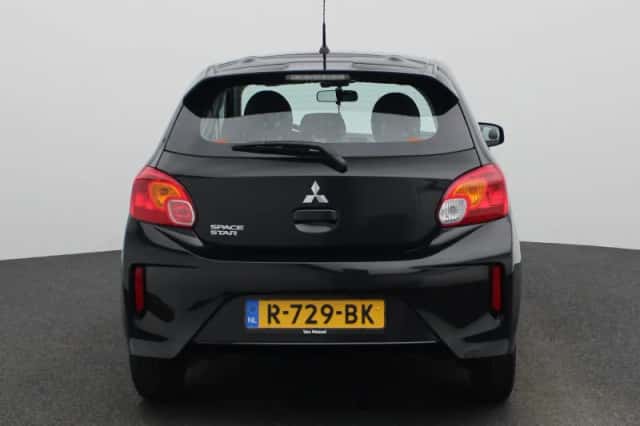 Mitsubishi Space Star (2022) thumbnail 5