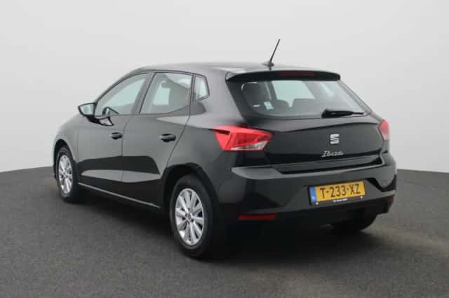 SEAT Ibiza (2023) thumbnail 2