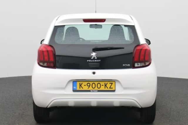 Peugeot 108 (2021) thumbnail 5