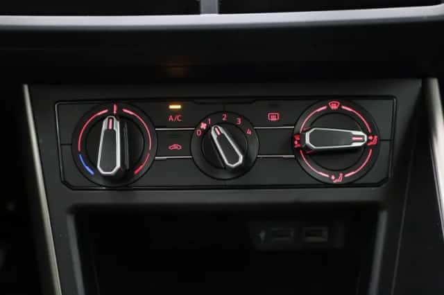 Volkswagen Polo (2020) thumbnail 17