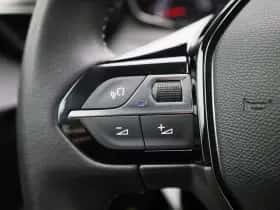 Peugeot 208 (2023) thumbnail 17