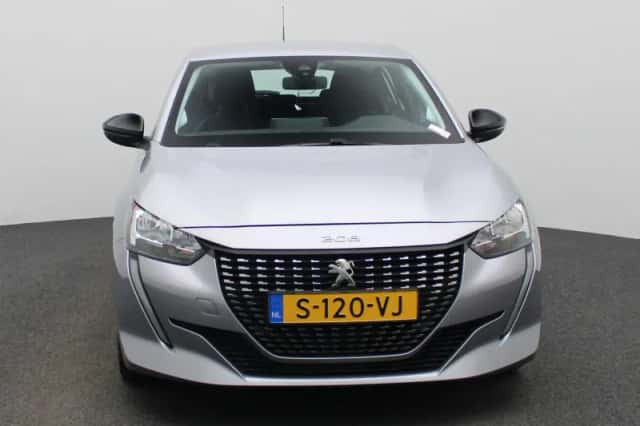 Peugeot 208 (2023) thumbnail 3