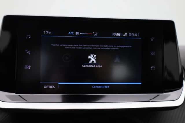 Peugeot 208 (2023) thumbnail 22