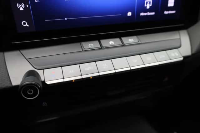 Opel Astra (2022) thumbnail 25