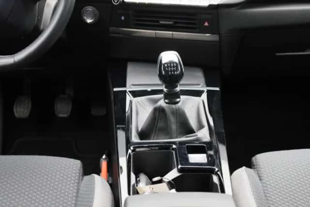 Opel Astra (2022) thumbnail 9