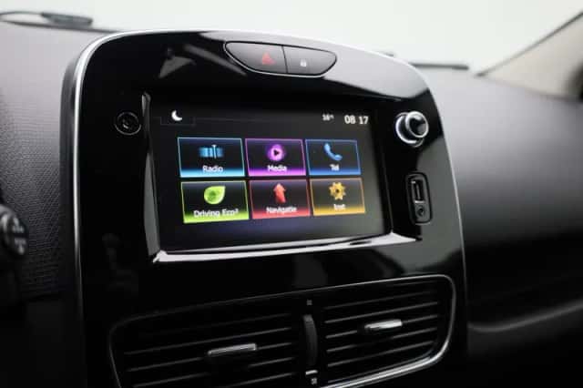 Renault Clio (2020) thumbnail 17