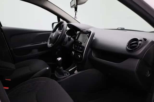 Renault Clio (2020) thumbnail 26