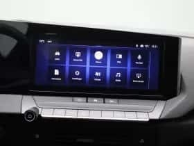 Opel Astra (2023) thumbnail 24