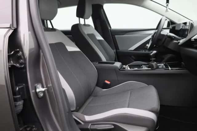 Opel Astra (2023) thumbnail 32