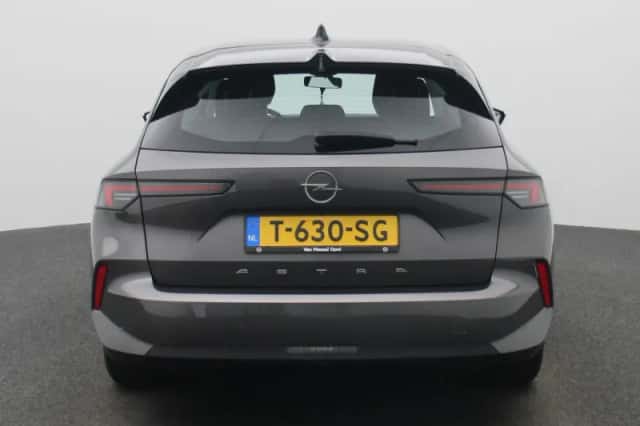 Opel Astra (2023) thumbnail 5