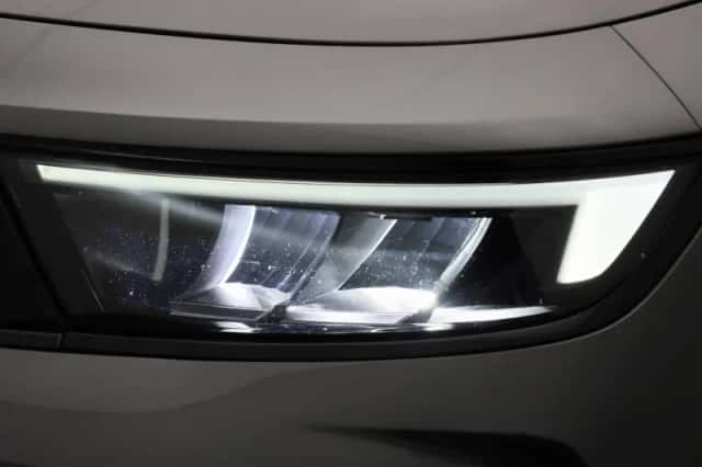 Opel Astra (2023) thumbnail 13