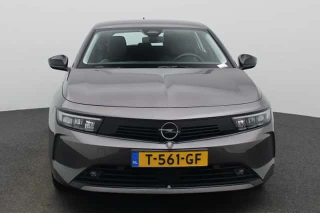 Opel Astra (2023) thumbnail 3