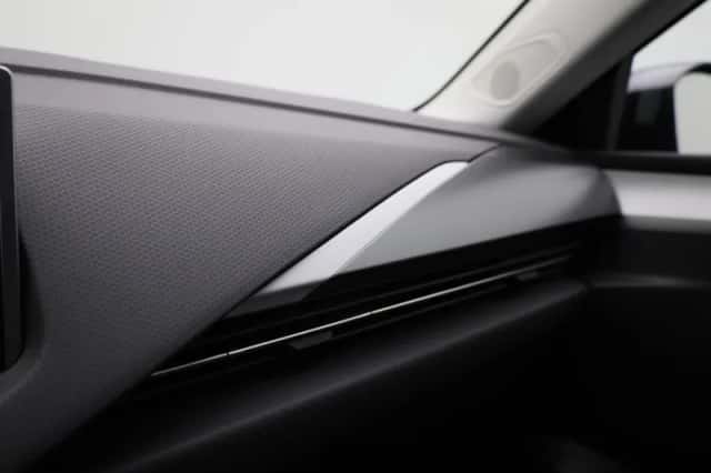 Opel Astra (2023) thumbnail 25