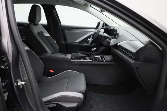 Opel Astra (2023) thumbnail 30