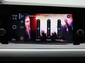 Volkswagen Golf thumbnail 23