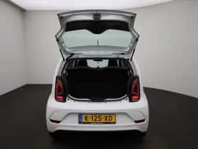 Volkswagen Up! thumbnail 11