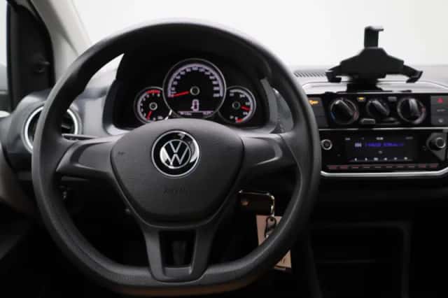Volkswagen Up! (2021) thumbnail 7